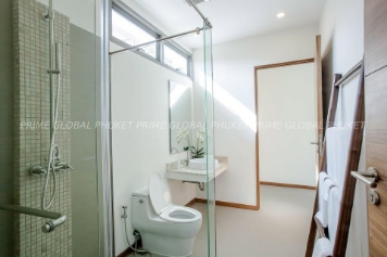 270 Sq.m Villa for Rent in Rawai