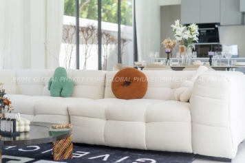 242 Sq.m Villa for Rent and Sale in Rawai