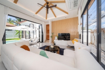 242 Sq.m Villa for Rent and Sale in Rawai
