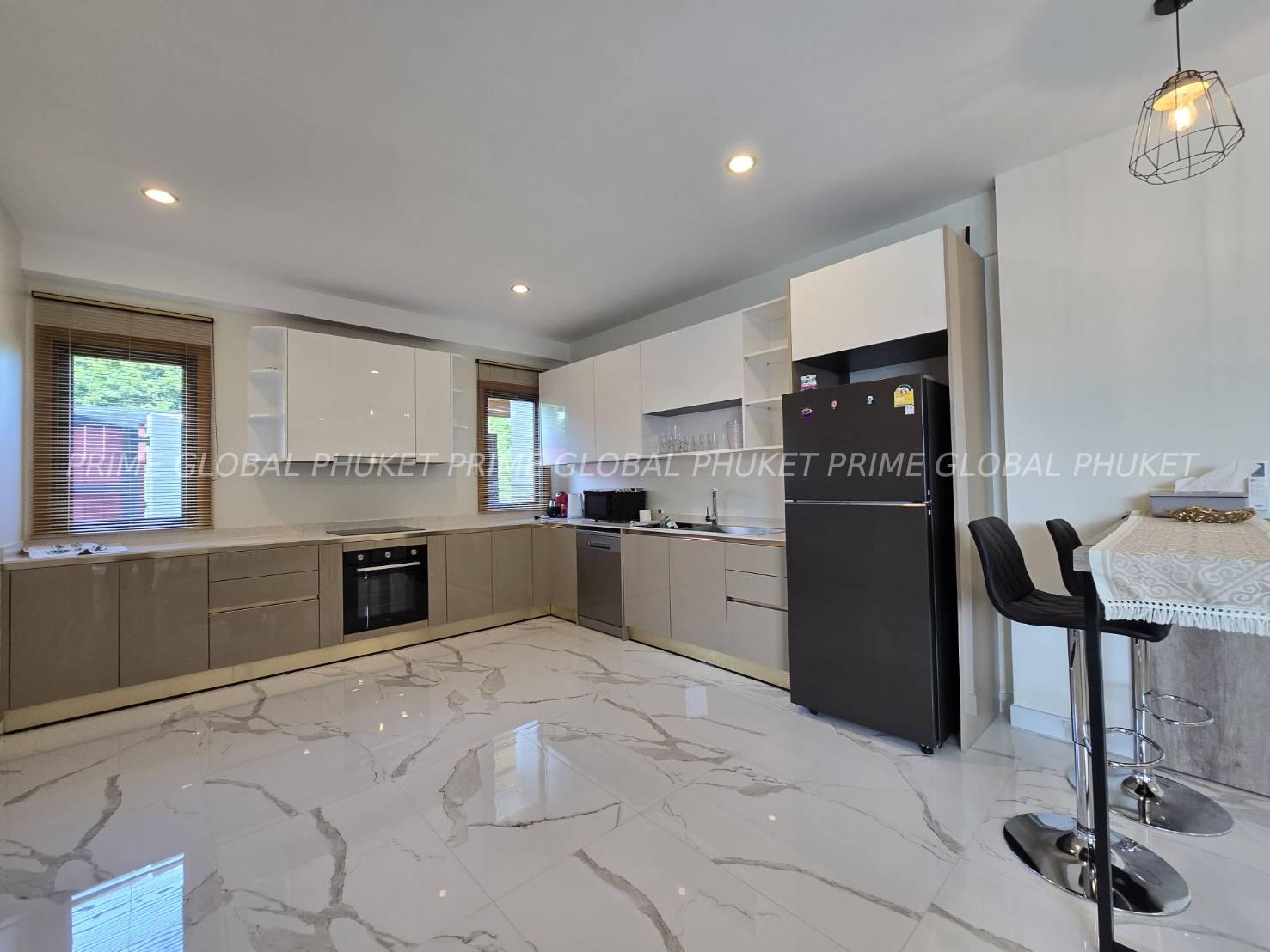291 Sq.m Villa for Rent and Sale in Rawai