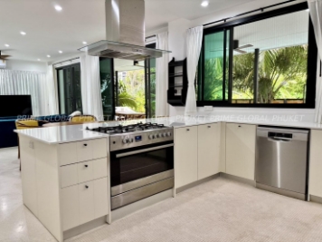 - Sq.m Villa for Rent in Rawai
