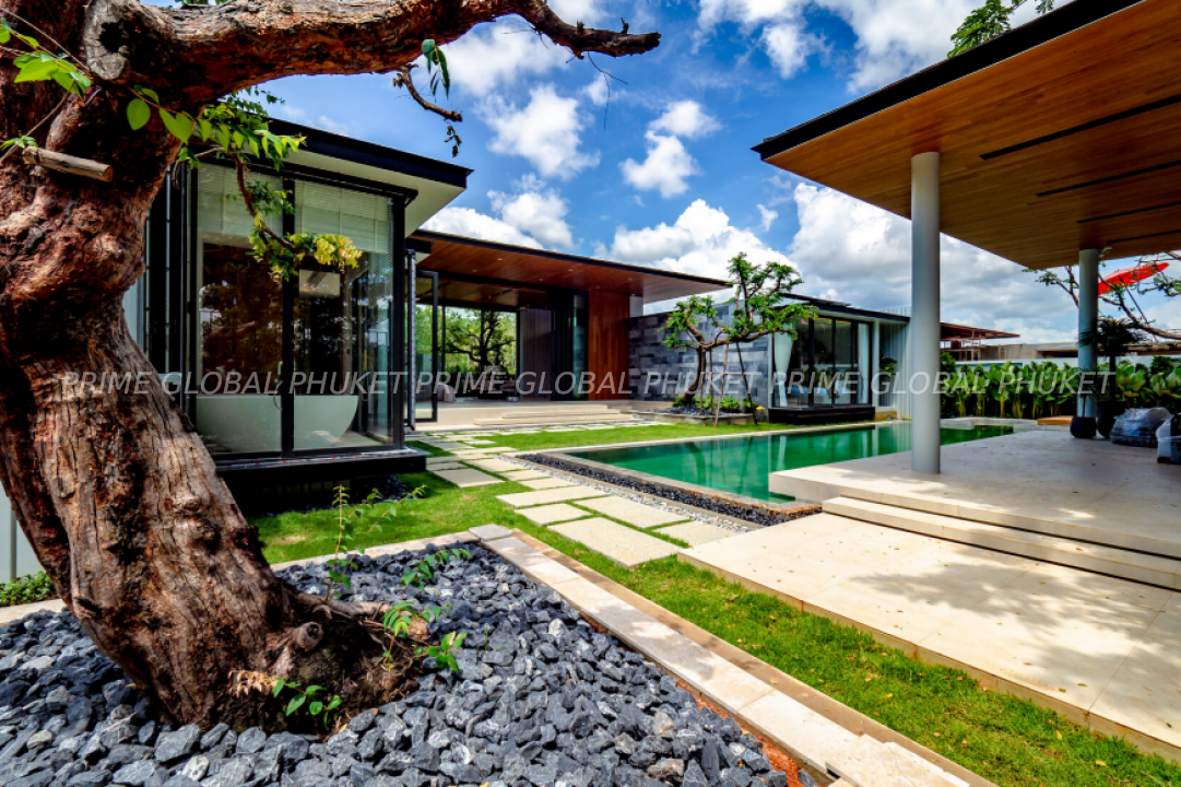 433 Sq.m Villa for Sale in Bangtao