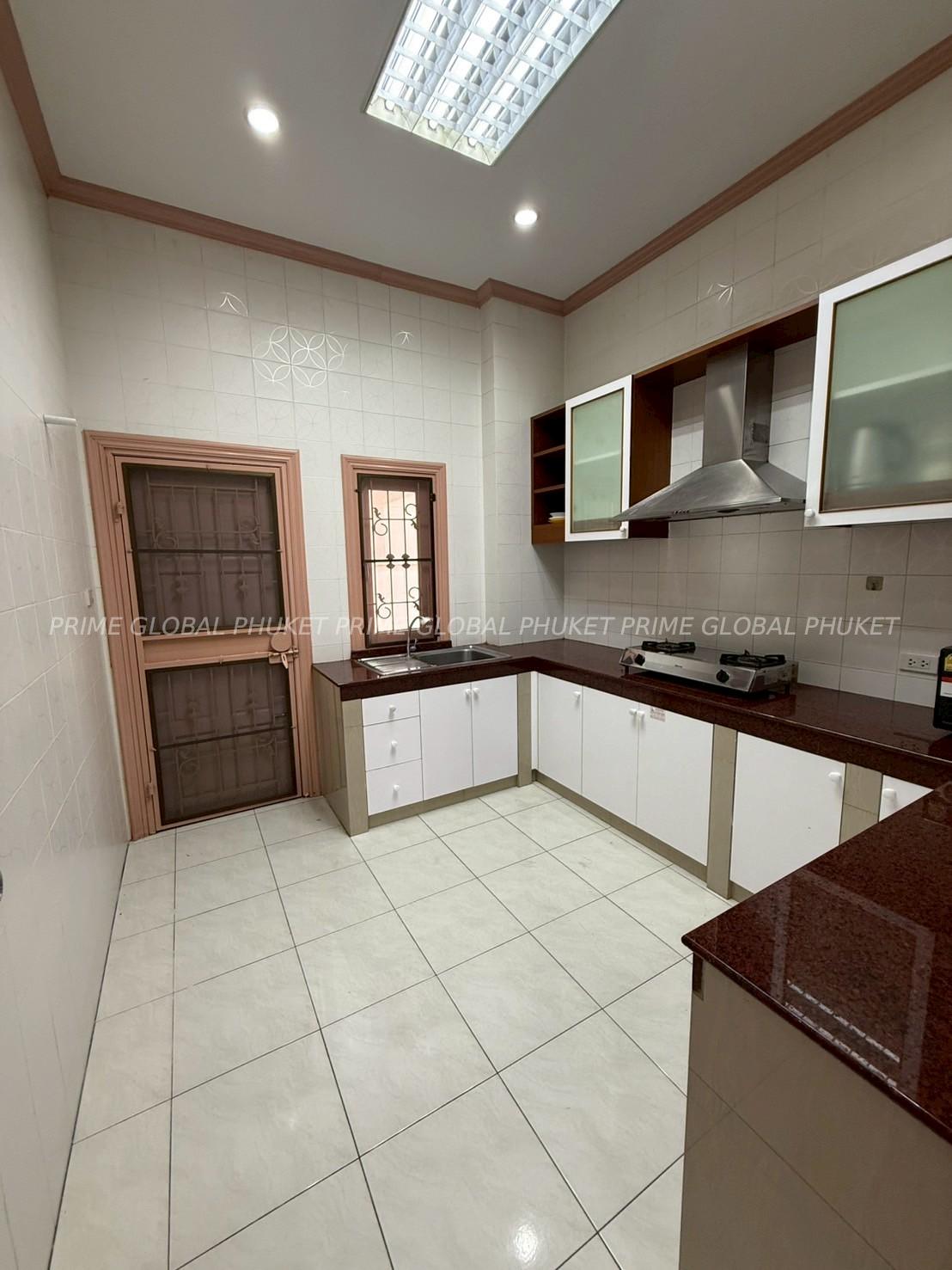 3 Bedroom 2 Bathroom  House Rent in Chalong