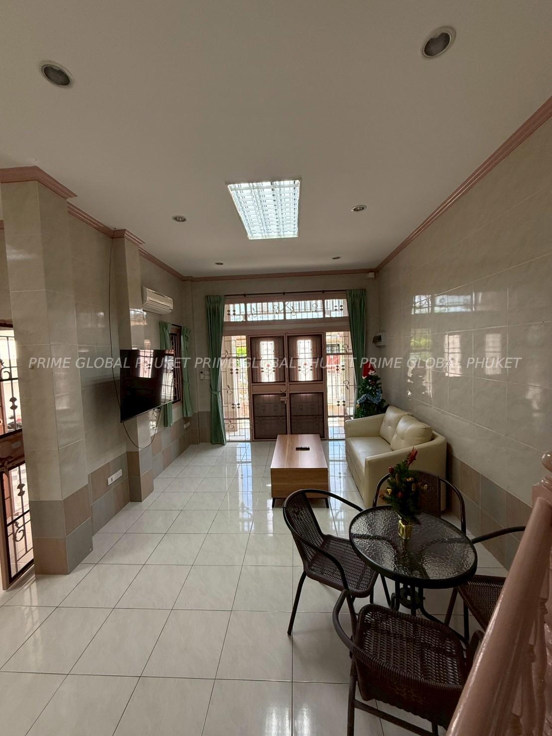 3 Bedroom 2 Bathroom  House Rent in Chalong