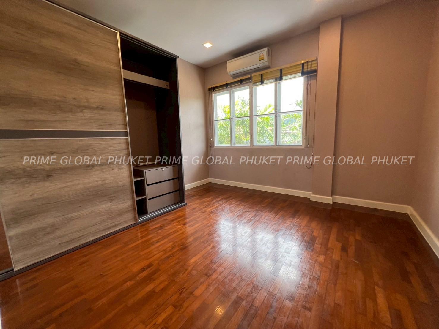 692 Sq.m Villa for Rent in Chalong