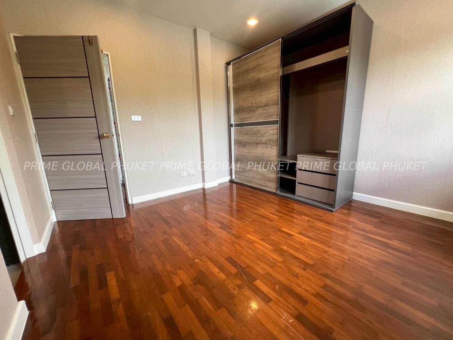 692 Sq.m Villa for Rent in Chalong