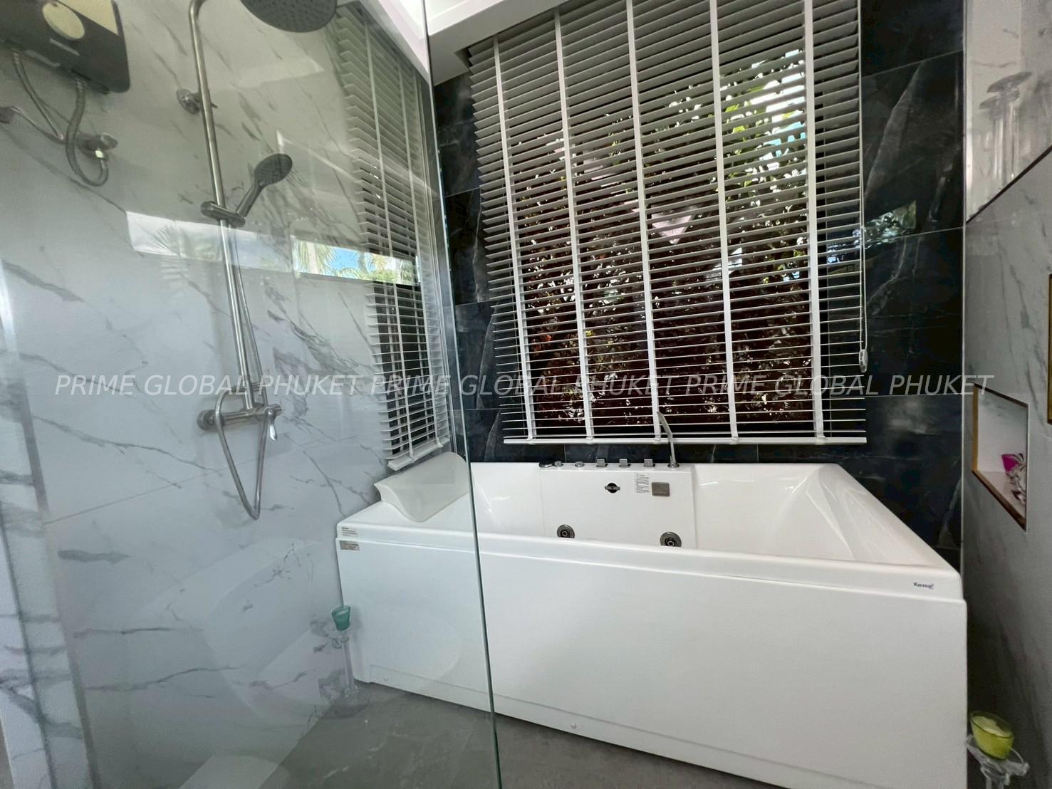 692 Sq.m Villa for Rent in Chalong