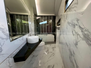 692 Sq.m Villa for Rent in Chalong