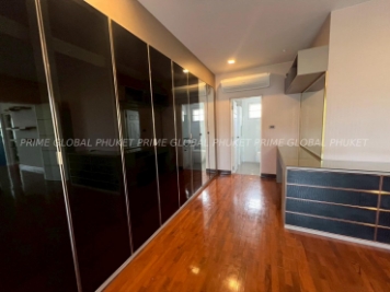 692 Sq.m Villa for Rent in Chalong