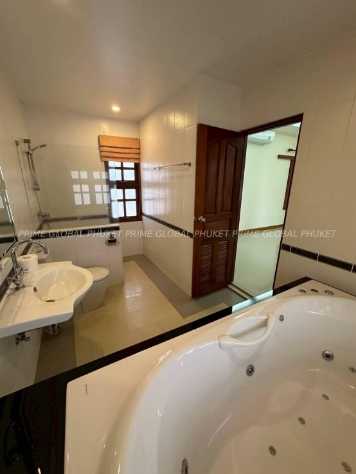 800 Sq.w Villa for Rent in Rawai