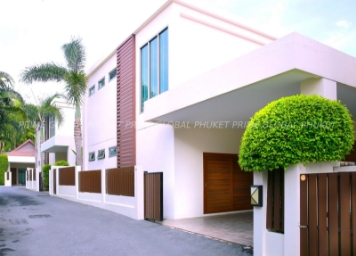 . Sq.m Villa for Rent in Rawai