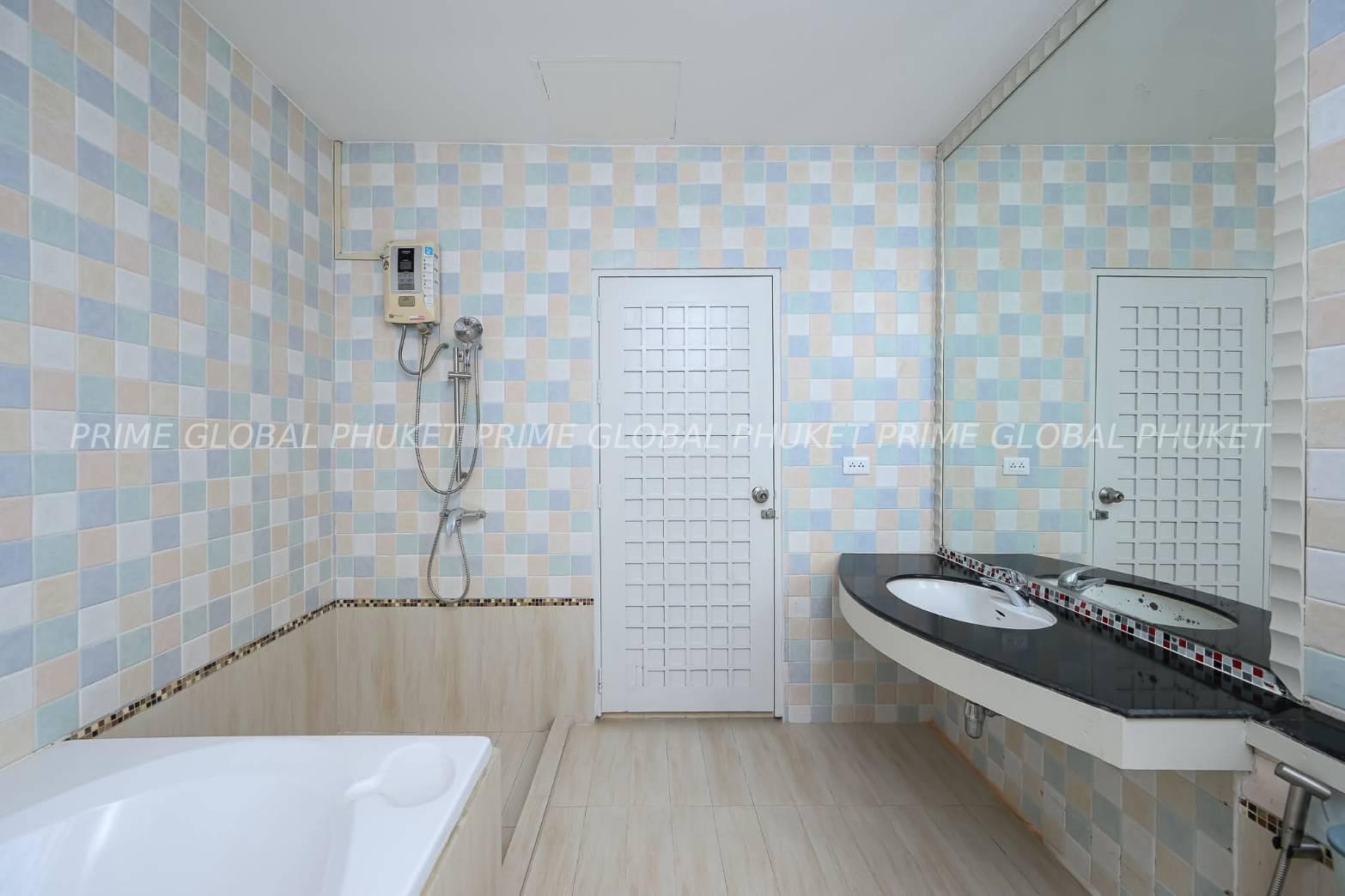 400 Sq.m House for Rent in Chalong
