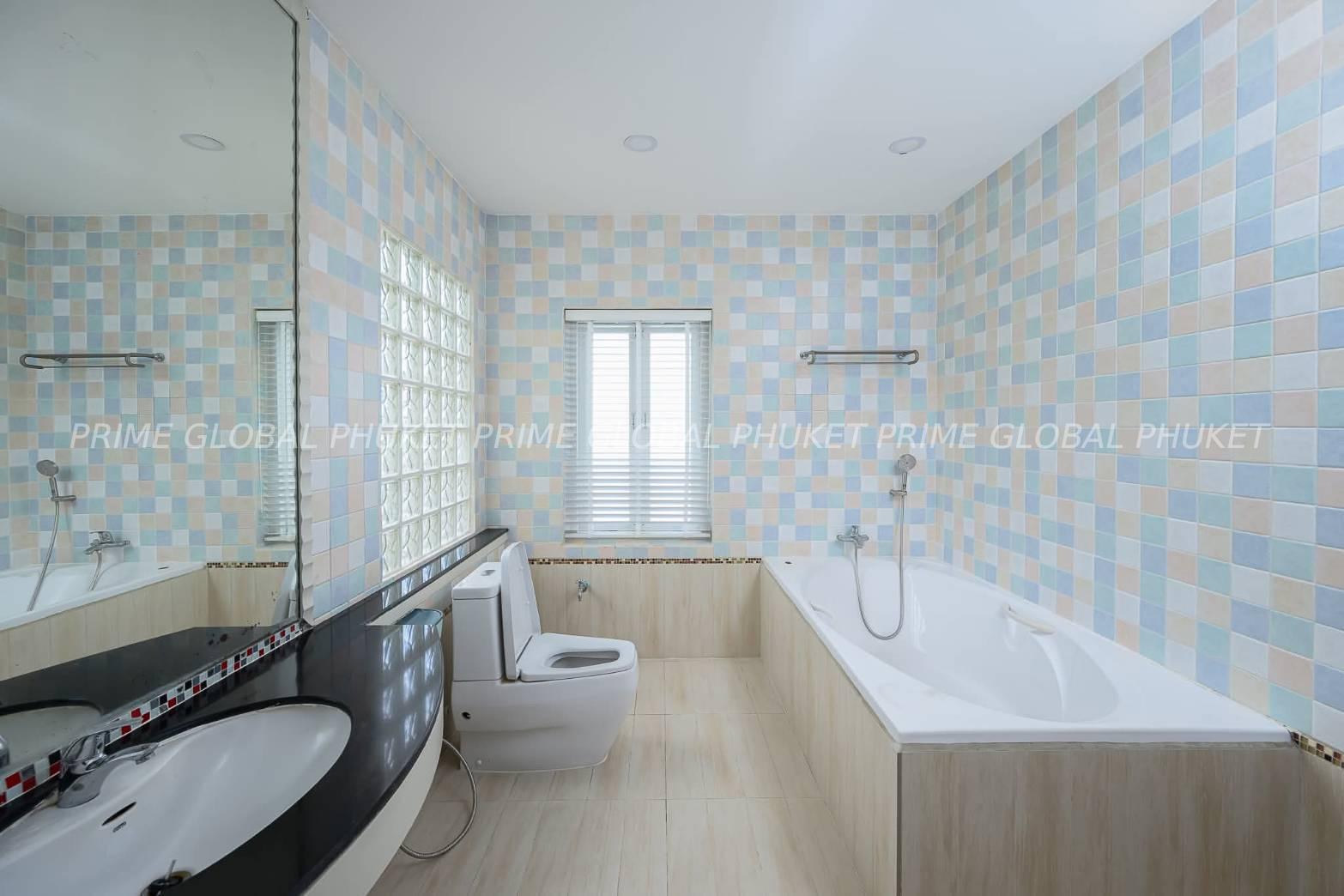400 Sq.m House for Rent in Chalong