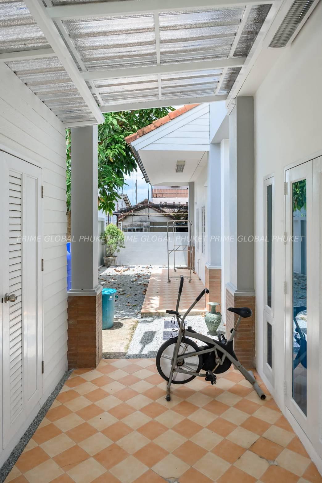 400 Sq.m House for Rent in Chalong