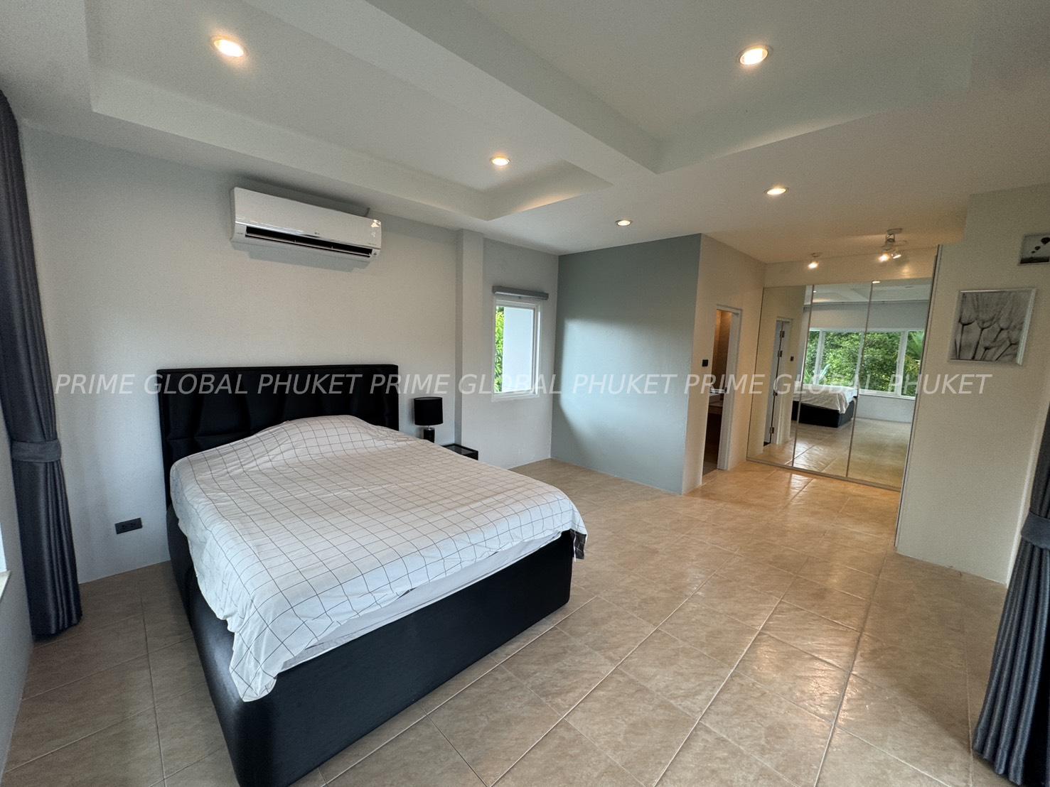 285 Sq.m Villa for Rent and Sale in Chalong