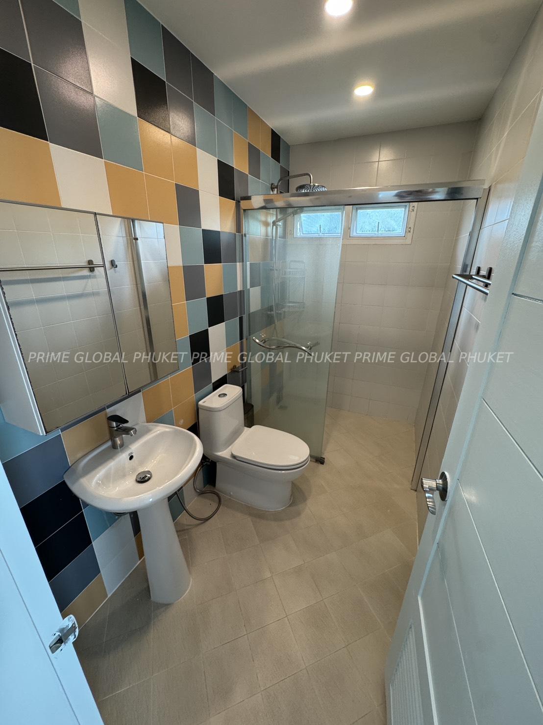 285 Sq.m Villa for Rent and Sale in Chalong