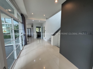 285 Sq.m Villa for Rent and Sale in Chalong