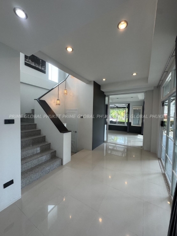 285 Sq.m Villa for Rent and Sale in Chalong