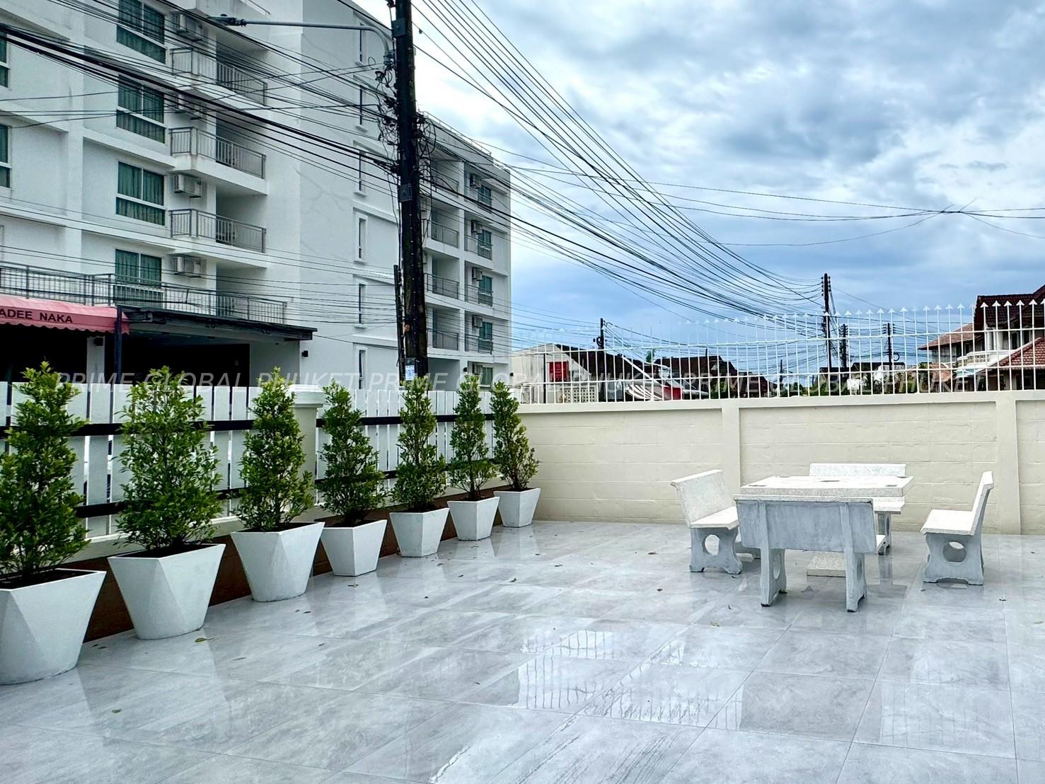 - Sq.m House for Rent in Naka