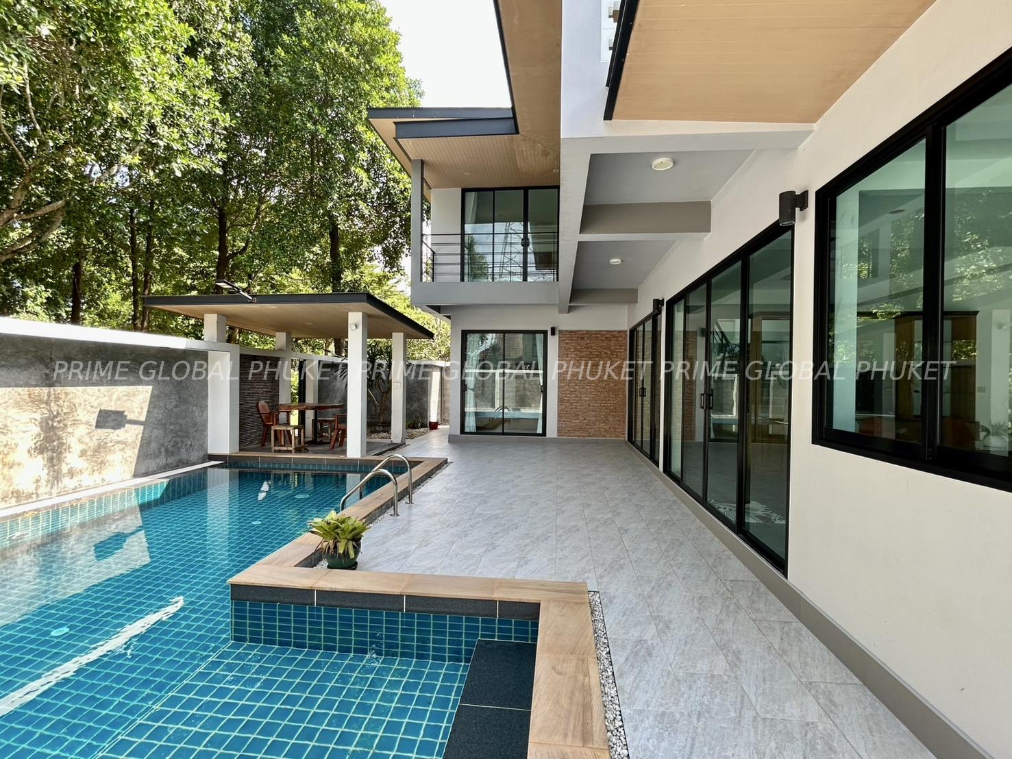 180 Sq.m Villa for Rent in Paklok