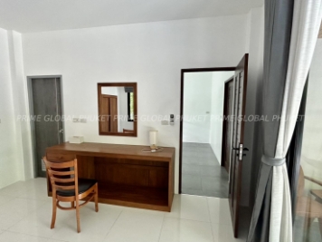 180 Sq.m Villa for Rent in Paklok