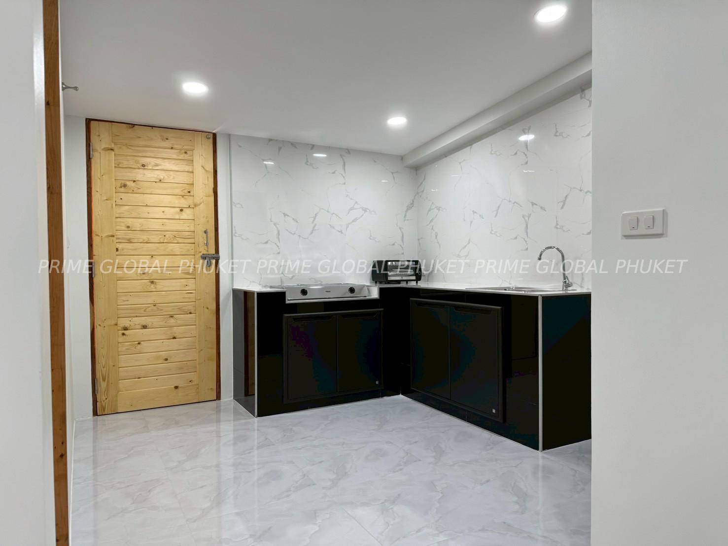 - Sq.w House for Sale in Kathu