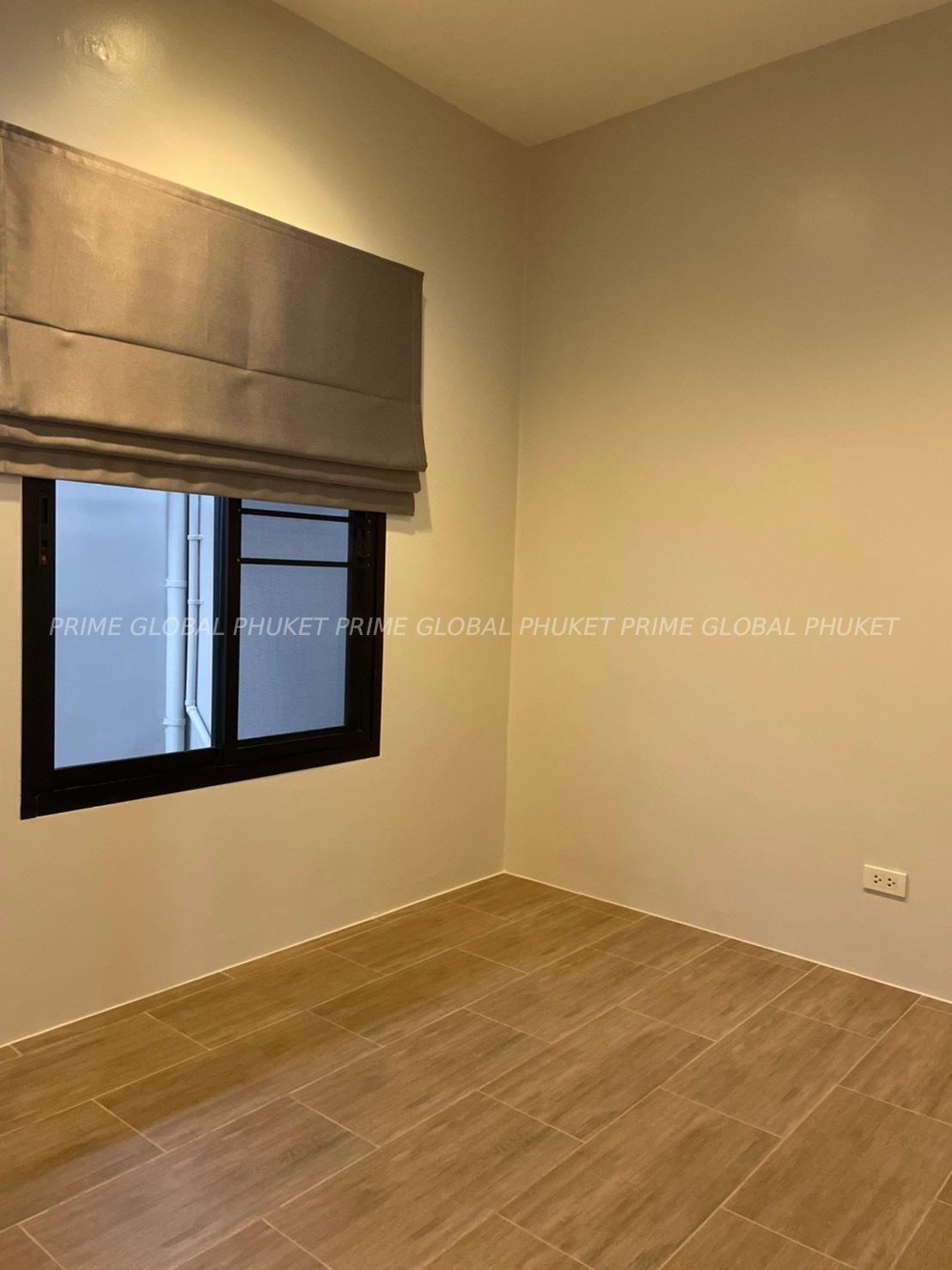 160 Sq.m House for Rent and Sale in Phuket town